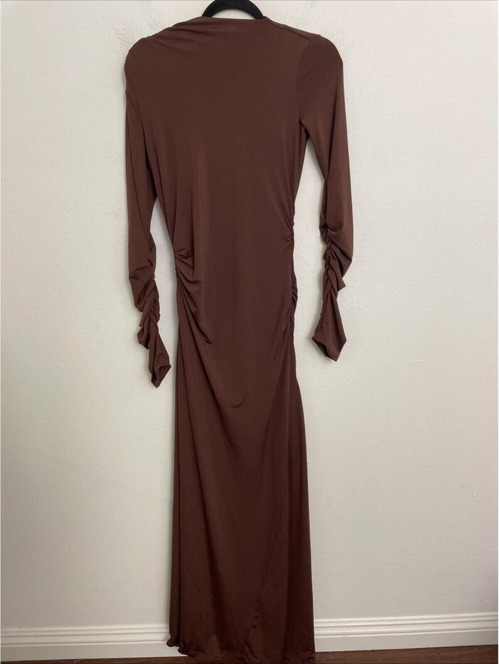 SEROYA Kim Maxi Long Sleeve Dress in Merlot size medium $298msrp - Picture 4 of 6
